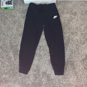 Girls Nike sweatpants